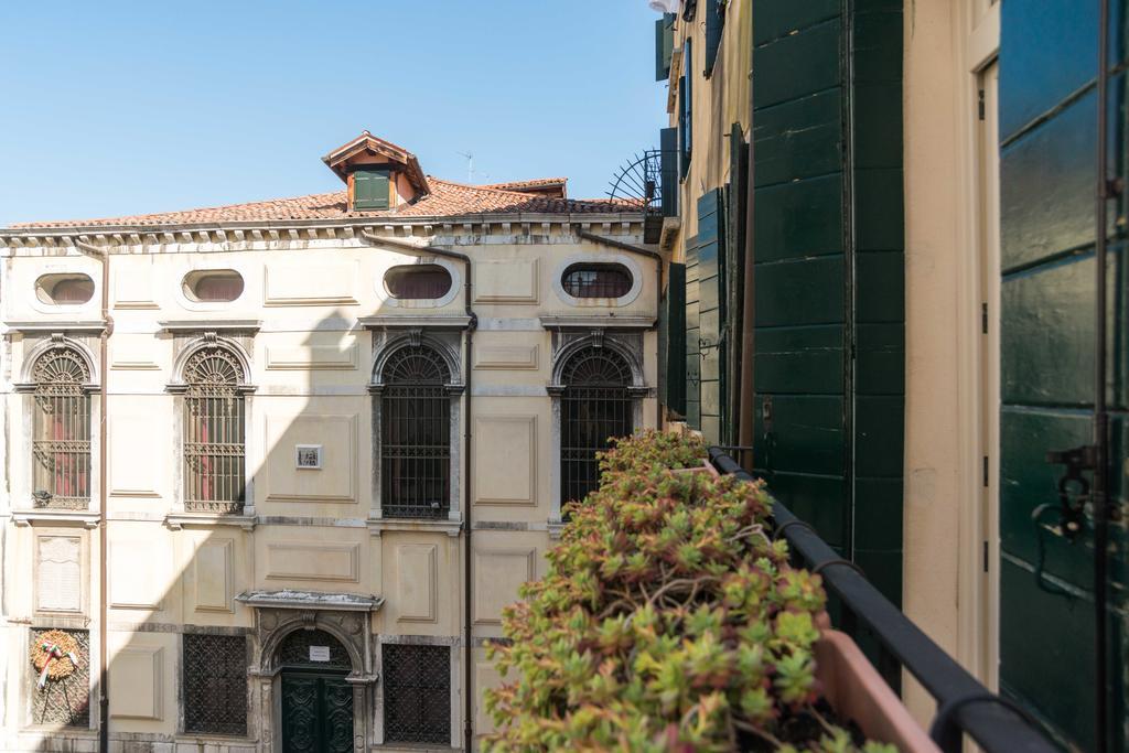 Ghetto Modern Apt For 4, Venice Apartment Ngoại thất bức ảnh